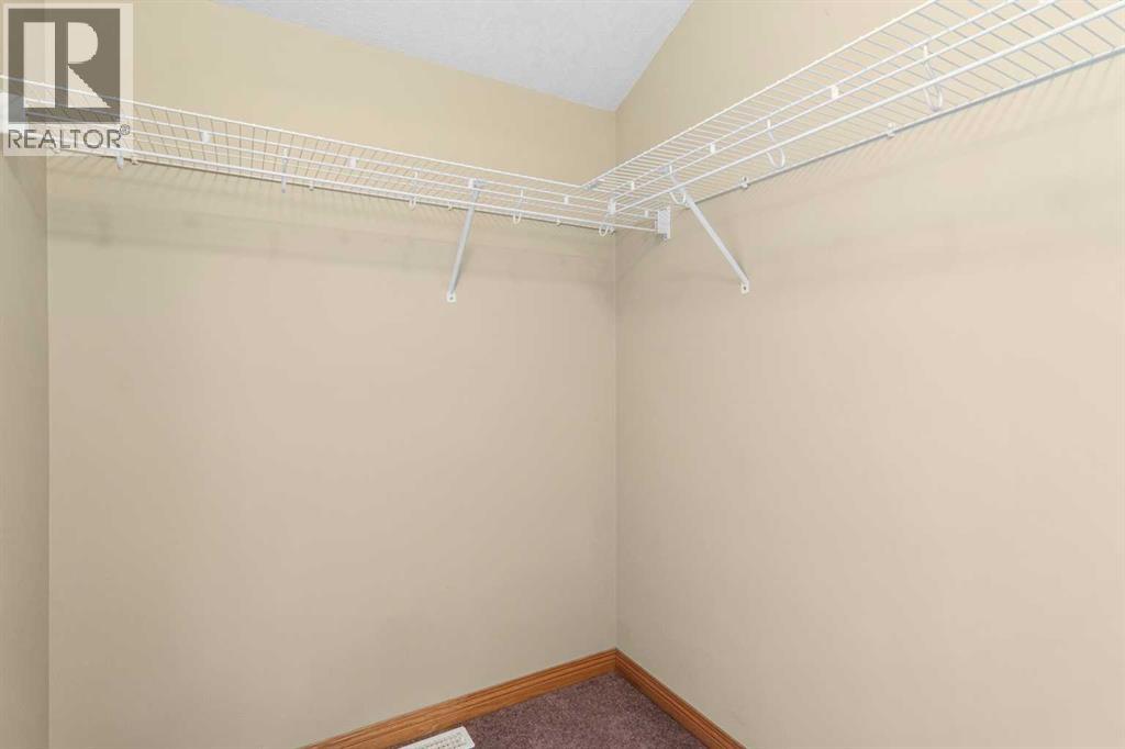 Listing photo – 7 Destiny Place, Olds