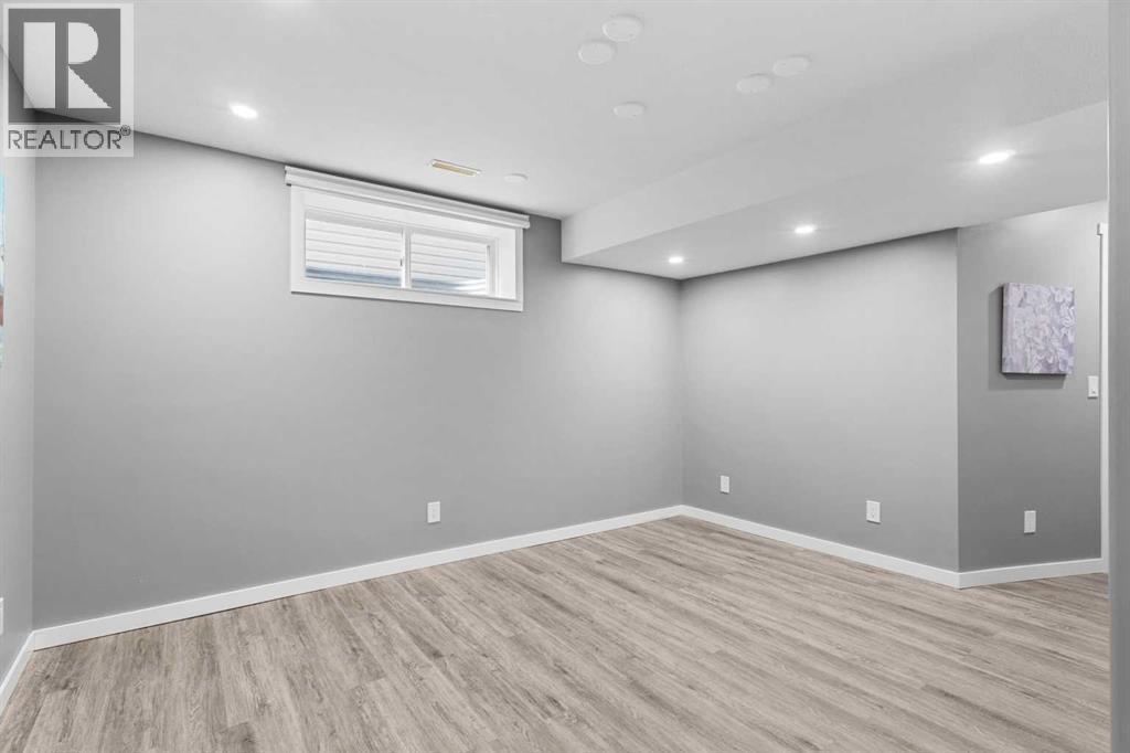 Listing photo – 7 Destiny Place, Olds