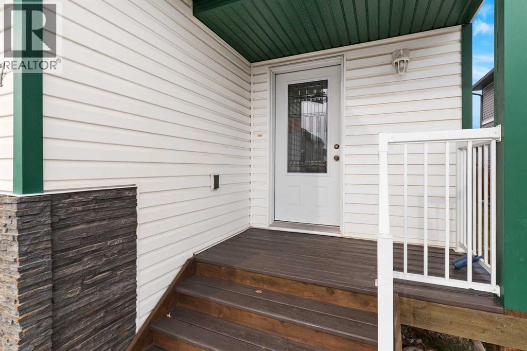Listing photo – 7 Destiny Place, Olds