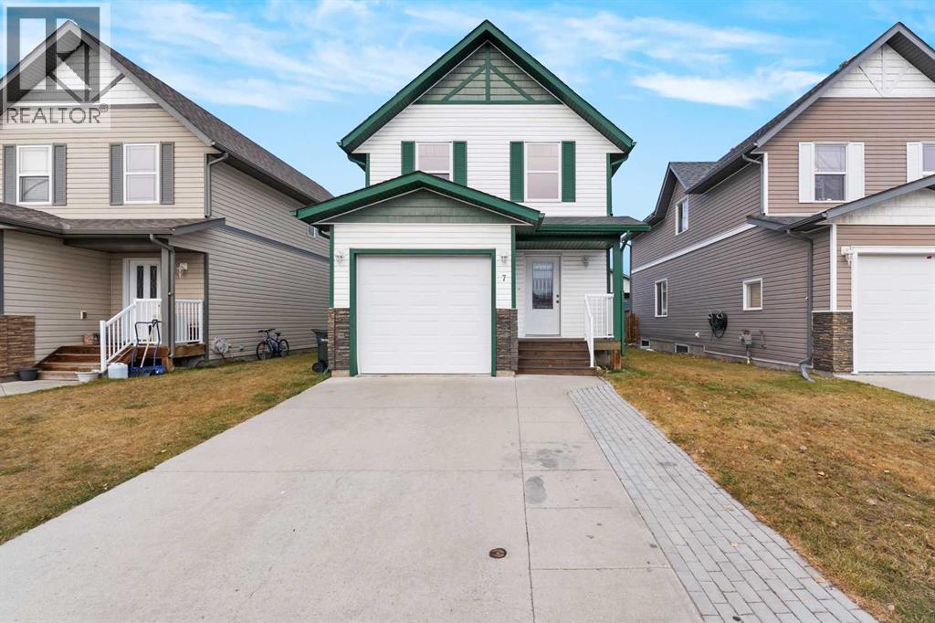 Listing photo – 7 Destiny Place, Olds