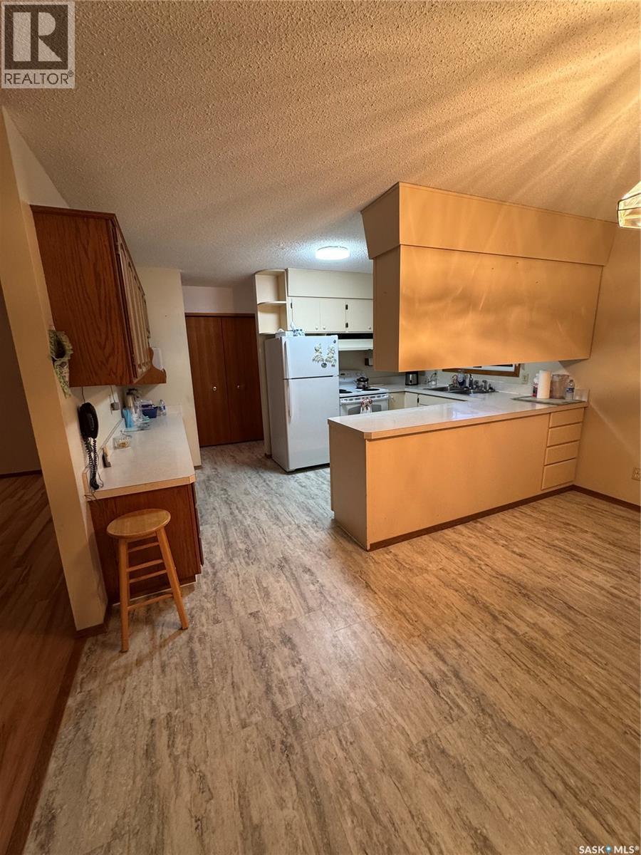 230 Harvey BAY, Weyburn — photo 10