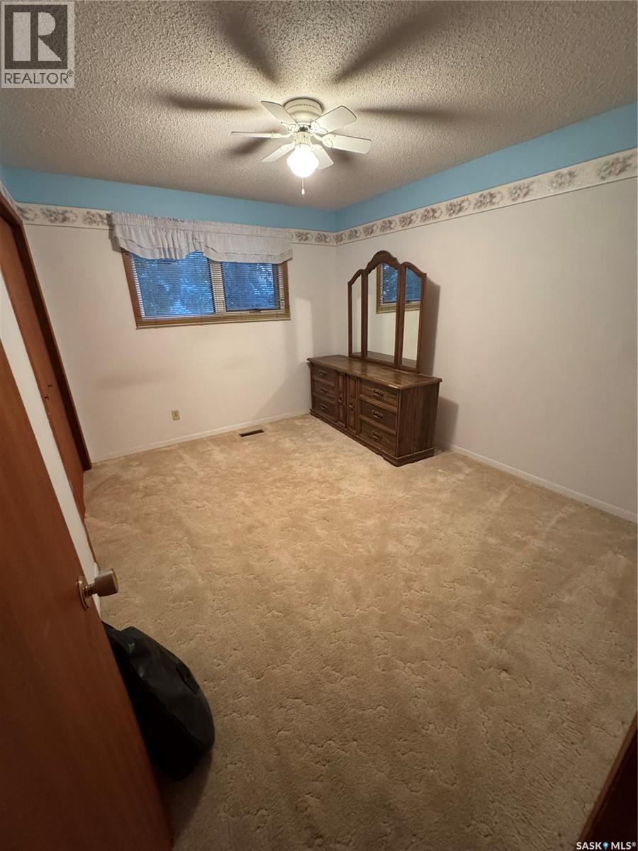 230 Harvey BAY, Weyburn — photo 19