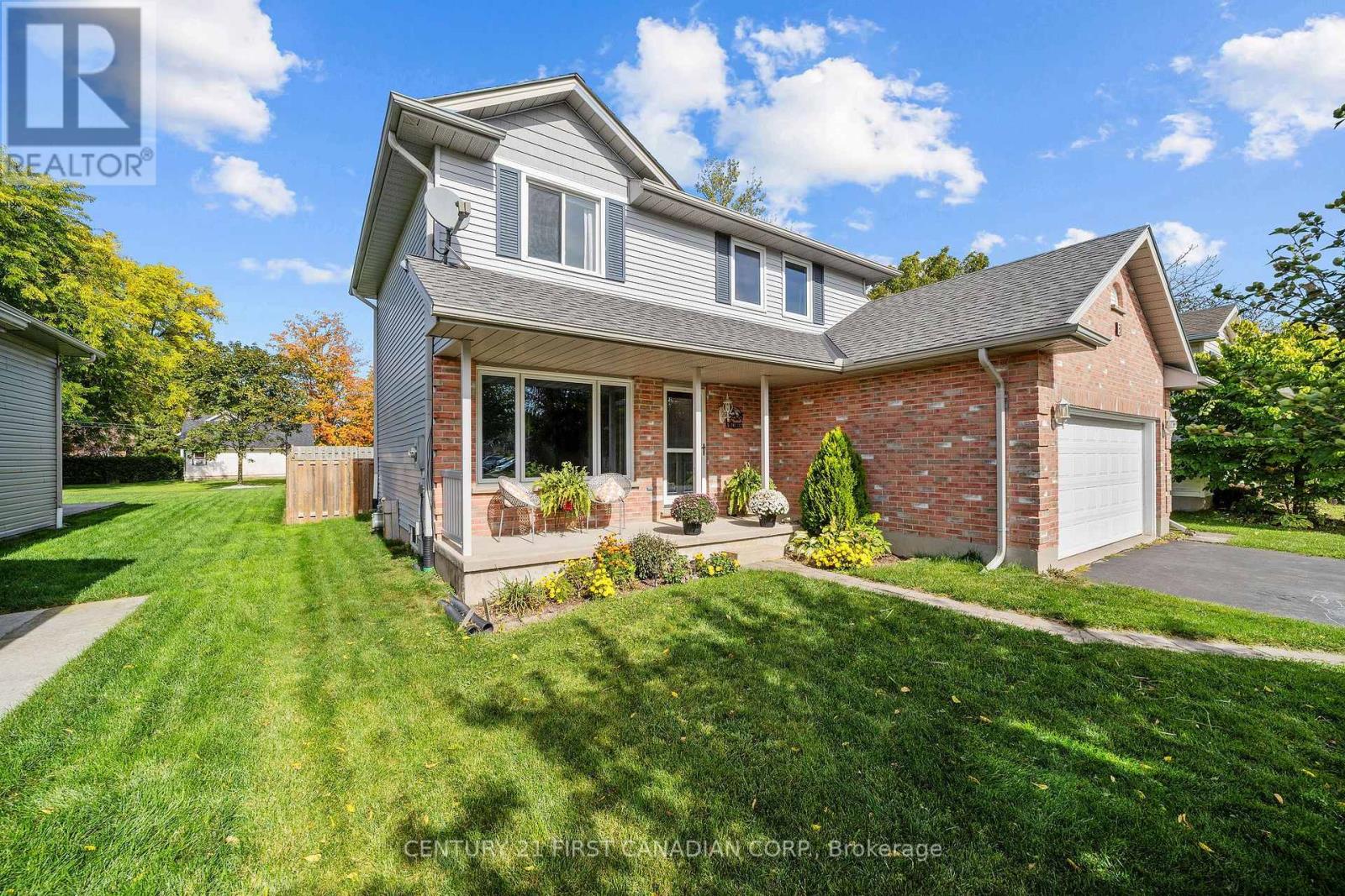 8 ROBIN STREET, North Middlesex (Ailsa Craig)
