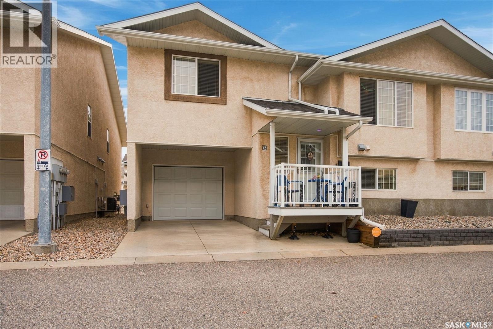 42 2751 WINDSOR PARK ROAD, Regina