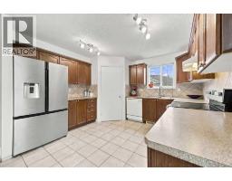 619 Country Village Cape NE, Calgary — photo 10