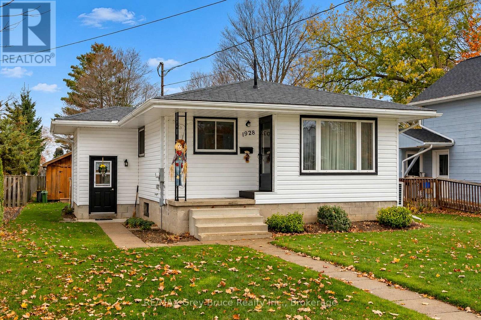 1928 7TH AVENUE E, Owen Sound