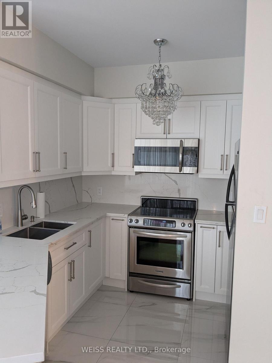 104 - 3840 BATHURST STREET, Toronto (Clanton Park)