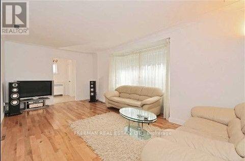 48 FAIRHOLME AVENUE, Toronto (Englemount-Lawrence) — photo 4