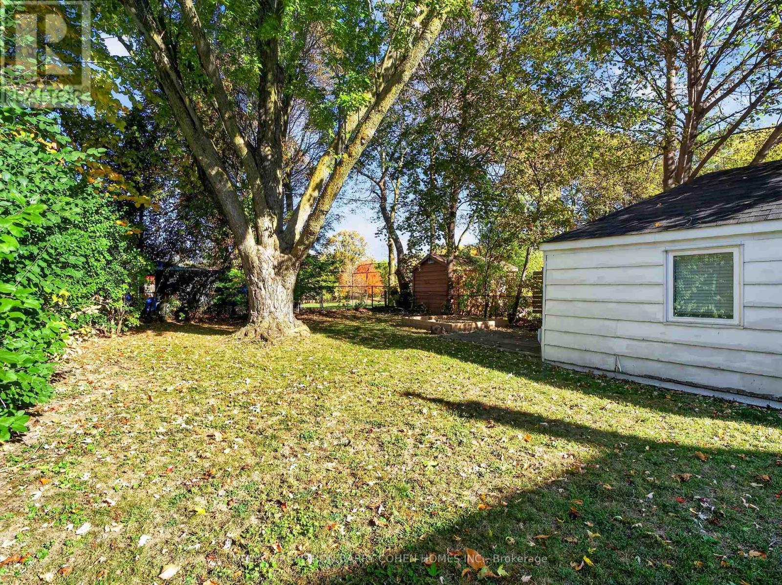 168 AVONDALE AVENUE - 18