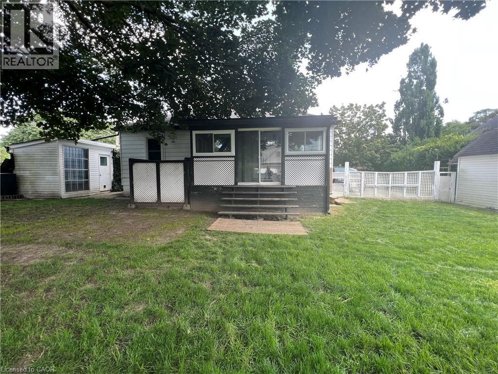 8 MCDONALD Avenue — photo 3