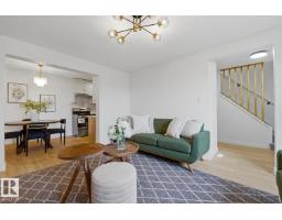 7D CALLINGWOOD CO NW, Edmonton