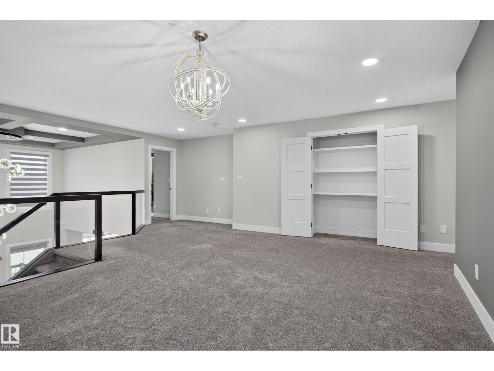 4703 41 Street, photo 42
