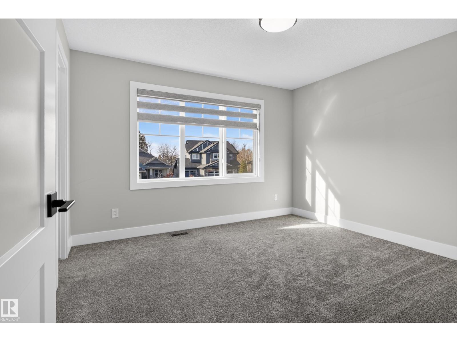 4703 41 Street, photo 43