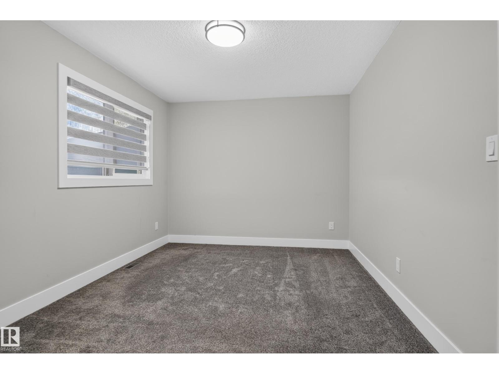 4703 41 Street, photo 46