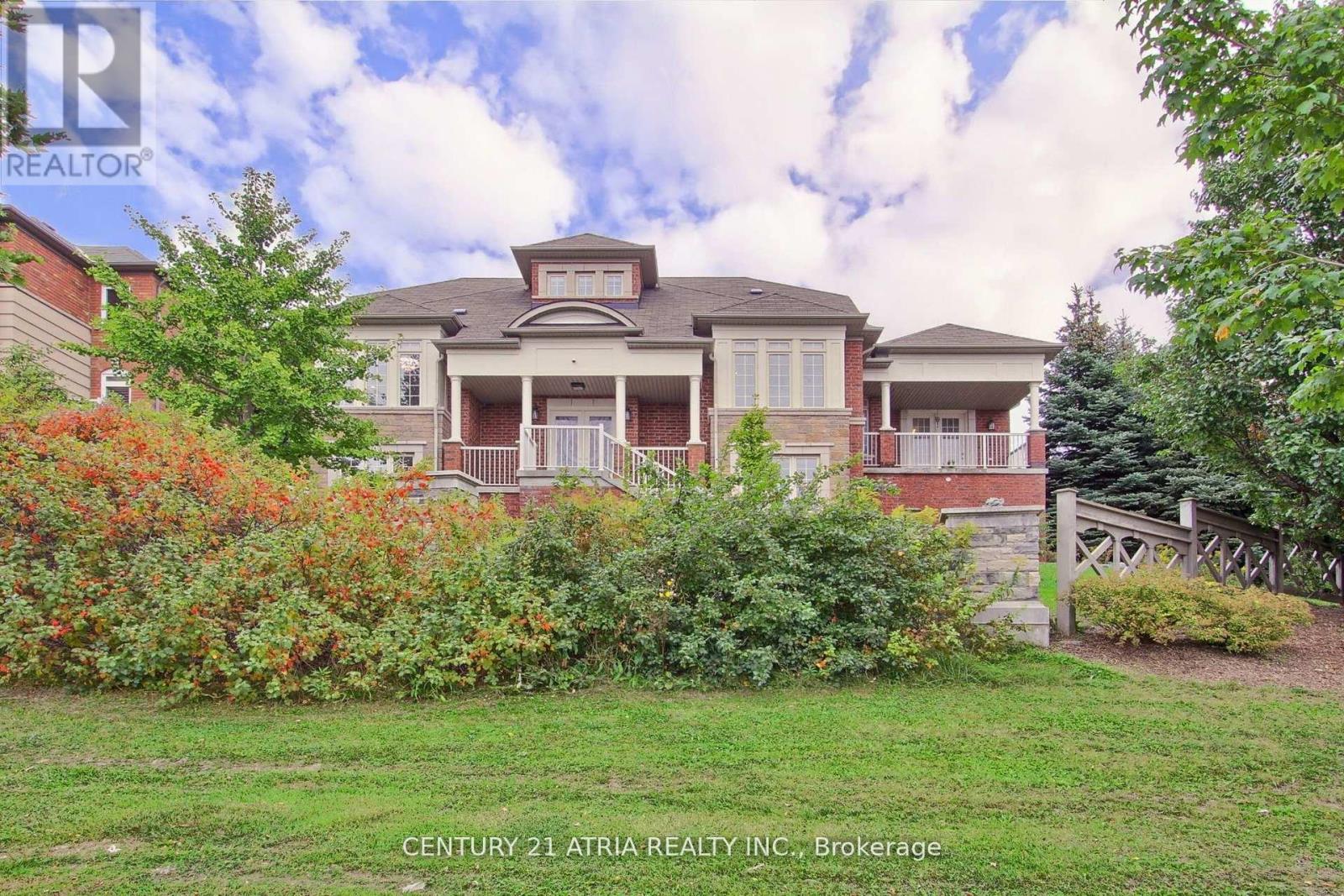 111 ZOKOL DRIVE, Aurora — photo 2