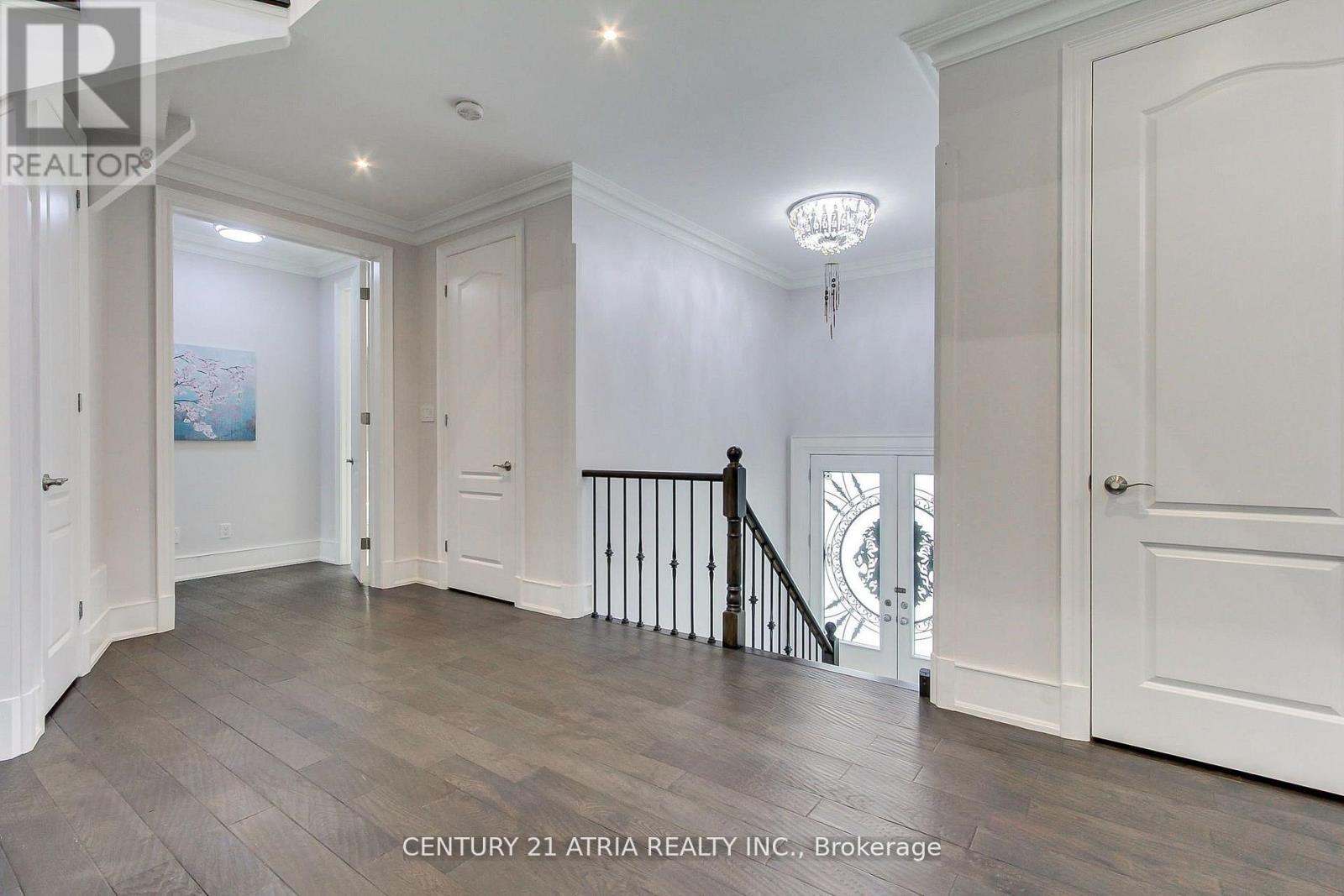 111 ZOKOL DRIVE, Aurora — photo 6