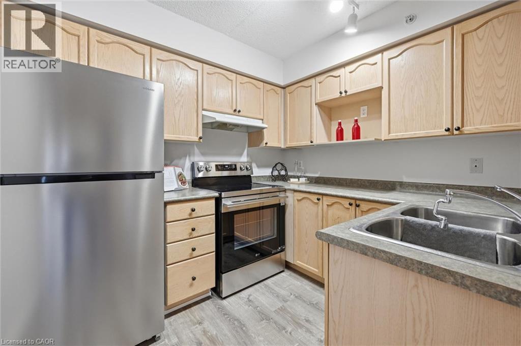 1470 BISHOPS GATE Unit# 206, Oakville — photo 9