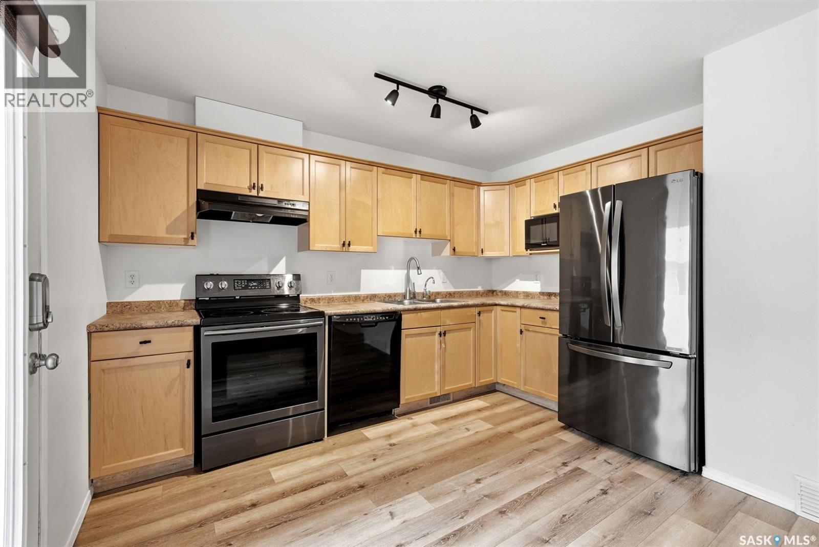 2914 Cranbourn CRESCENT, Regina — photo 8