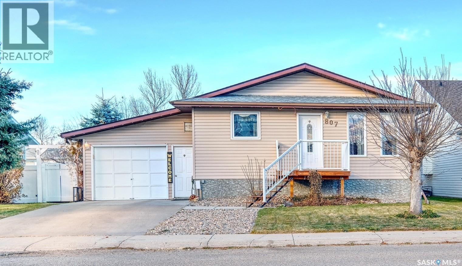 807 Pleasant Valley ROAD, Rosetown — photo 2