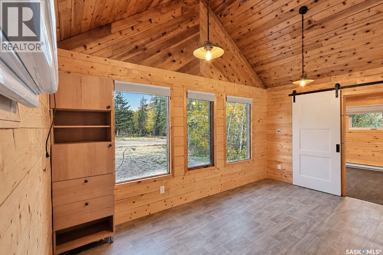B2 Rothenburg Park, Emma Lake — photo 16