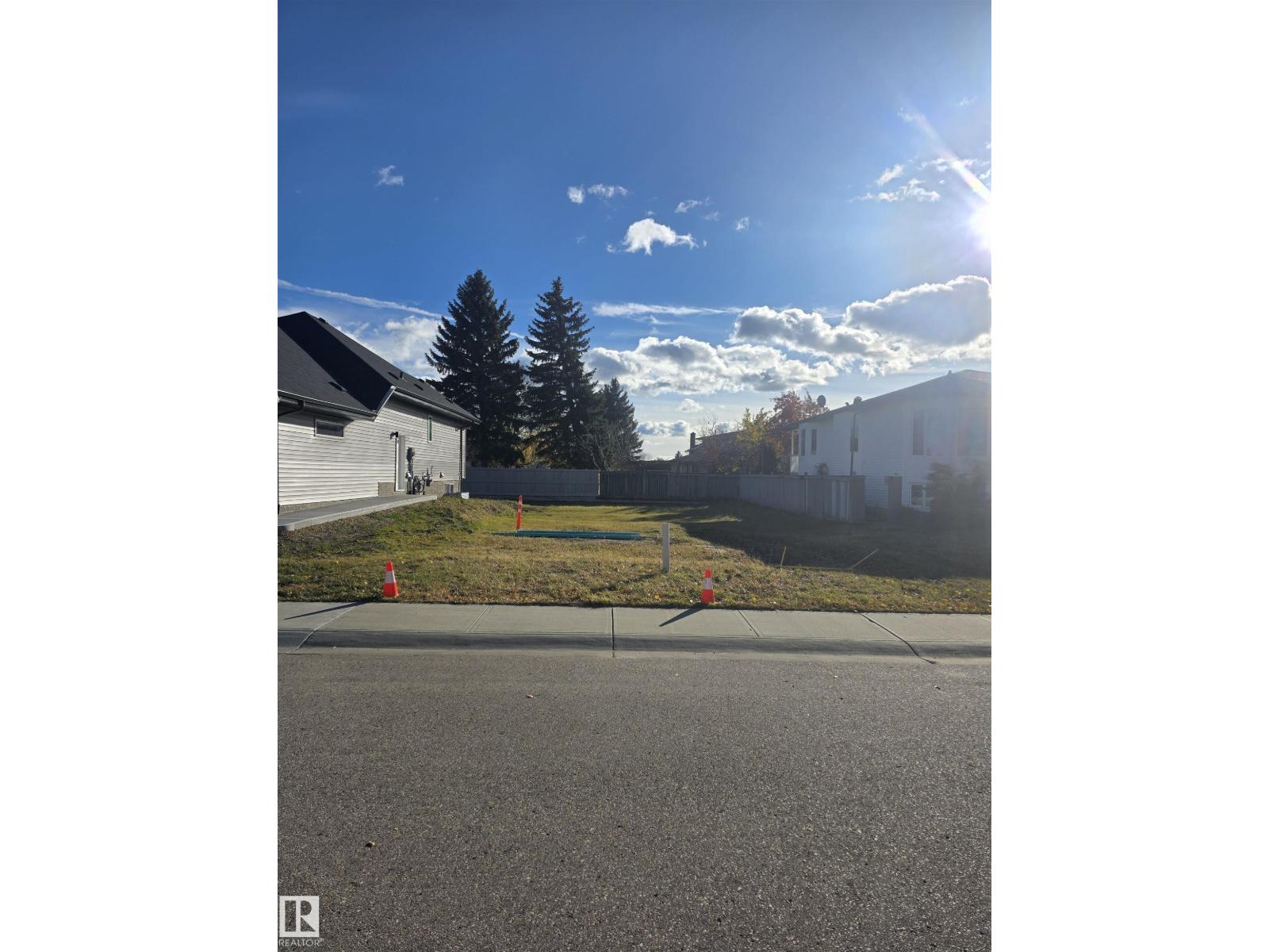 35 ELSINORE PL NW NW, Edmonton