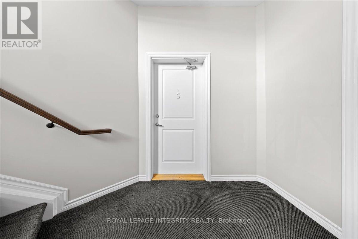 5 - 100 PRESTIGE CIRCLE, Ottawa — photo 3
