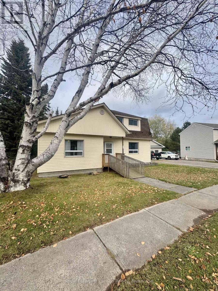 71 BROMPTON ROAD, Nipigon — photo 2