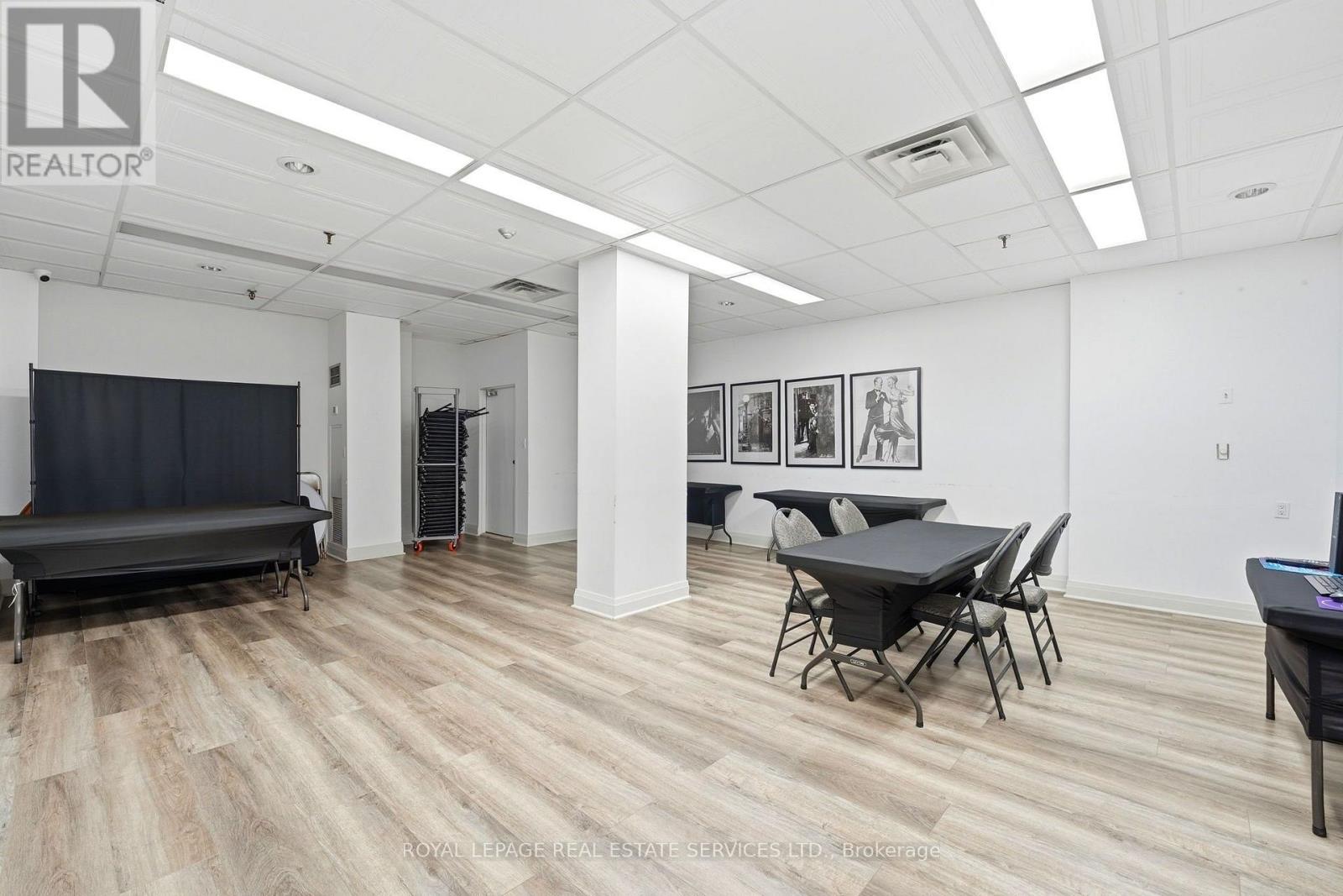 #1502 75 GRAYDON HALL DRIVE - 41