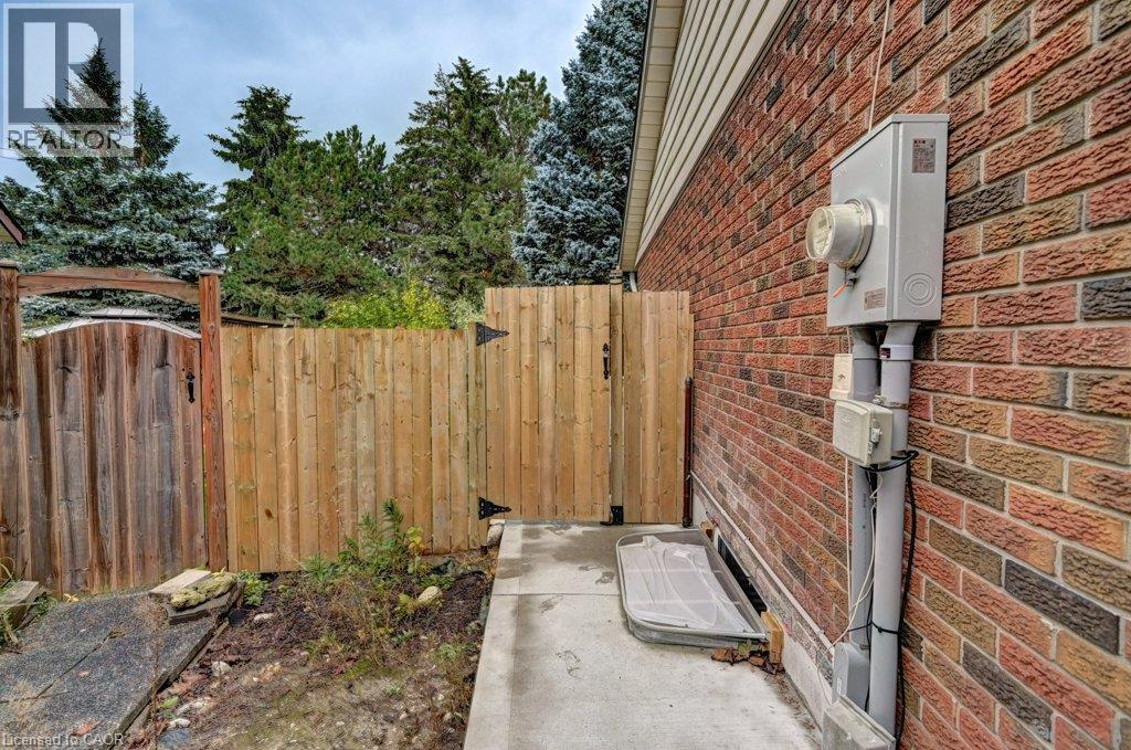 117 E GLENECHO Court Unit# Basement — photo 3