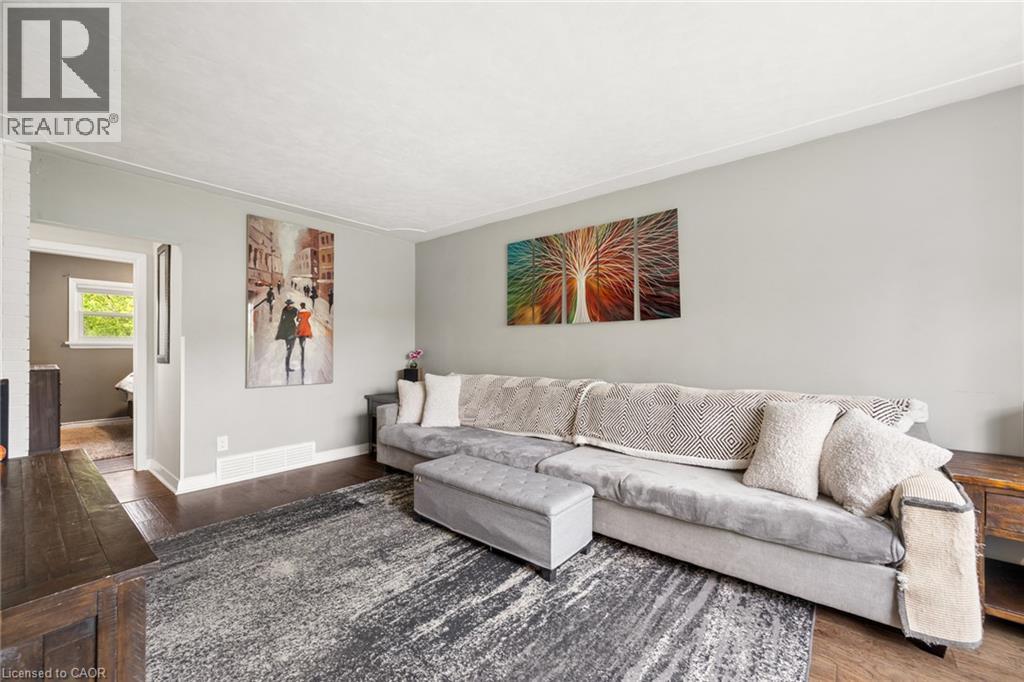 16 DOWNEY Street, Kitchener — photo 9