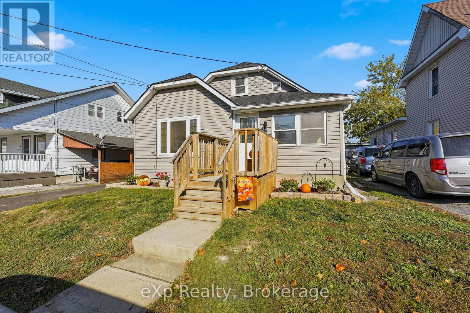 20 RICHARD STREET, Quinte West (Trenton Ward)