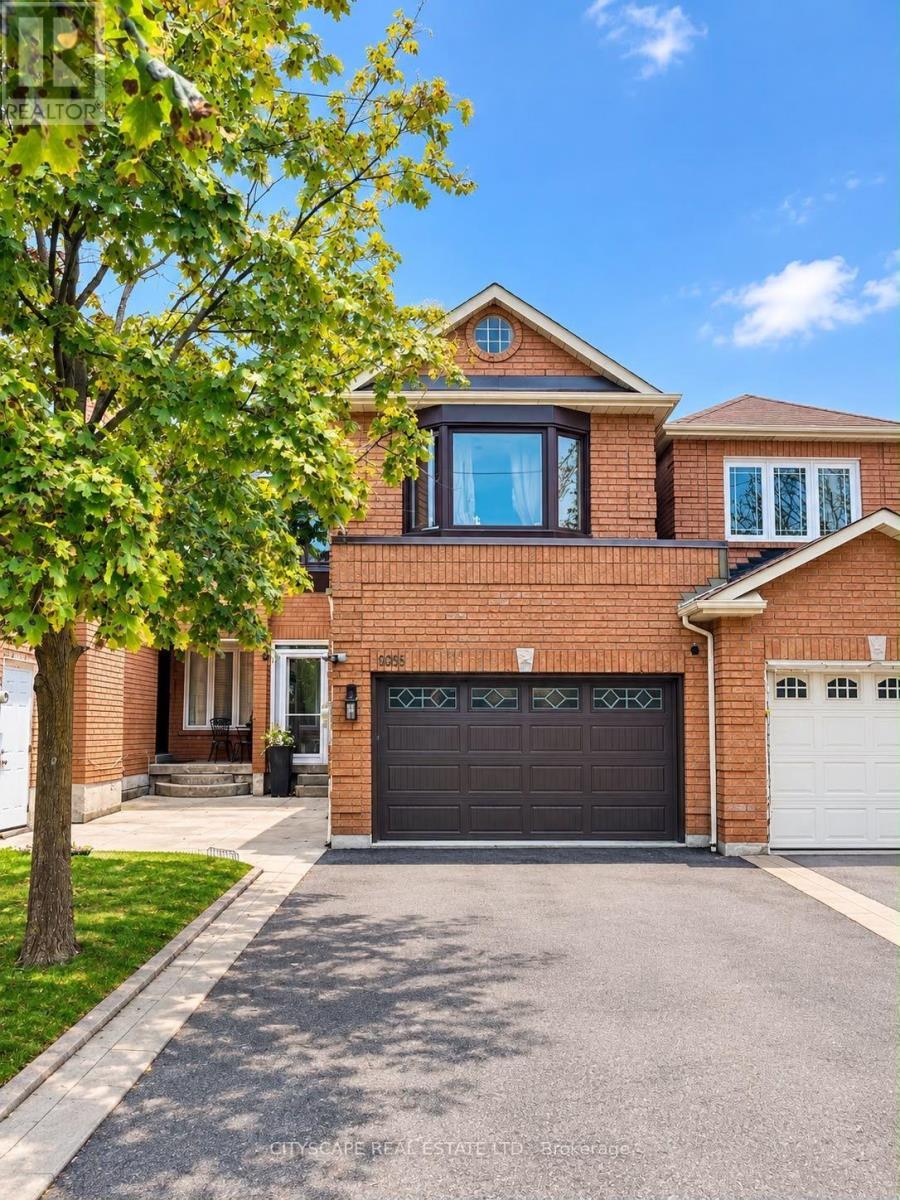 Photo of 5034 Moulin Rouge Crescent