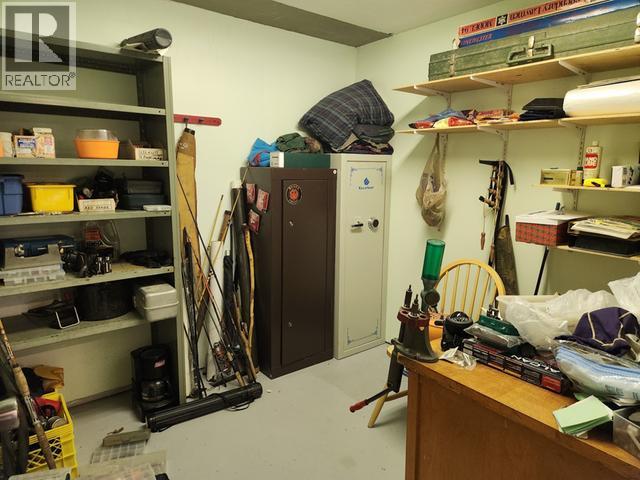 242 DAWSON DRIVE photo 38