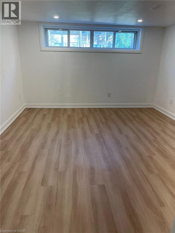42 WOODMAN Drive S Unit# Lower, Hamilton — photo 5