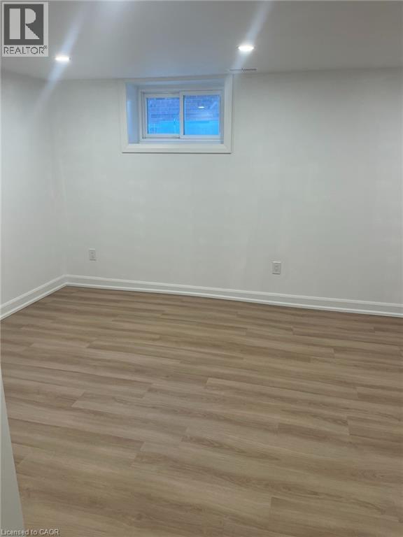 42 WOODMAN Drive S Unit# Lower, Hamilton — photo 12