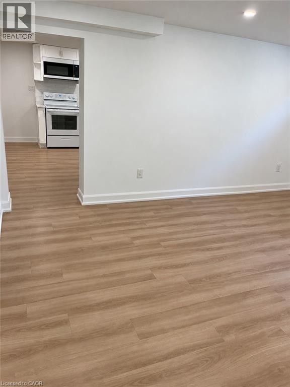 42 WOODMAN Drive S Unit# Lower, Hamilton — photo 4