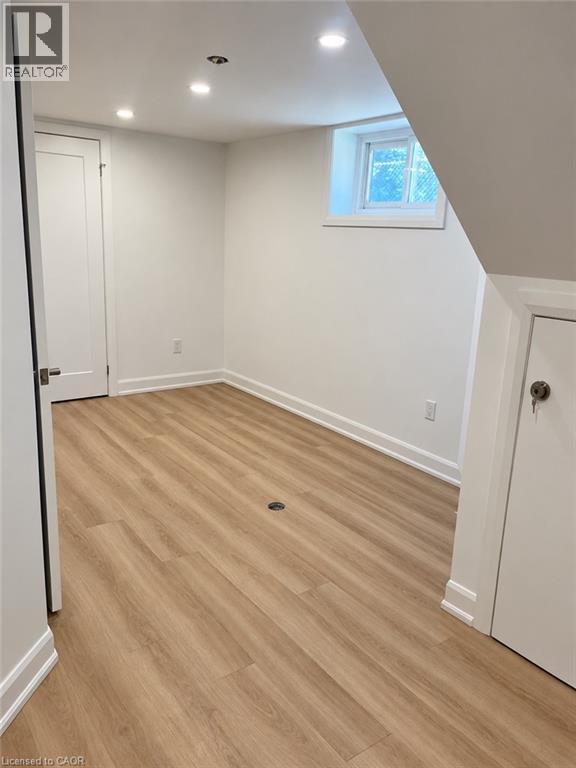 42 WOODMAN Drive S Unit# Lower, Hamilton — photo 10