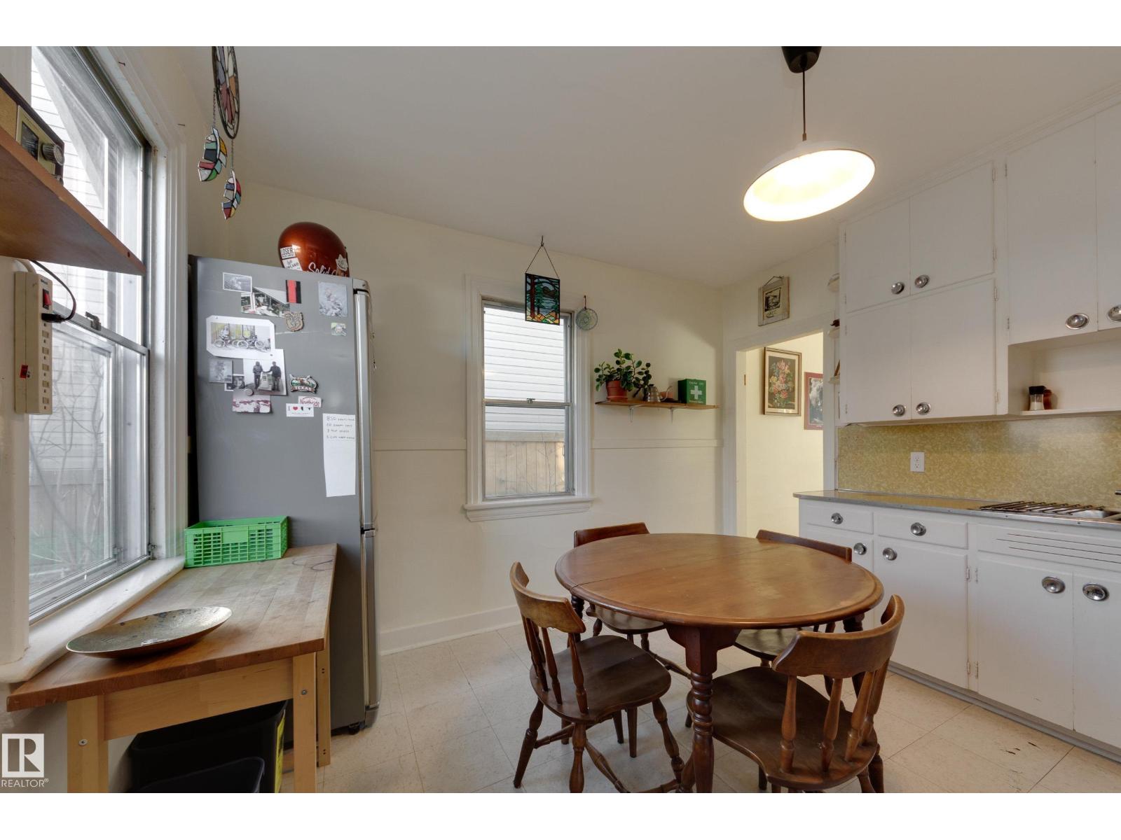 11933 63 Street NW, photo 14