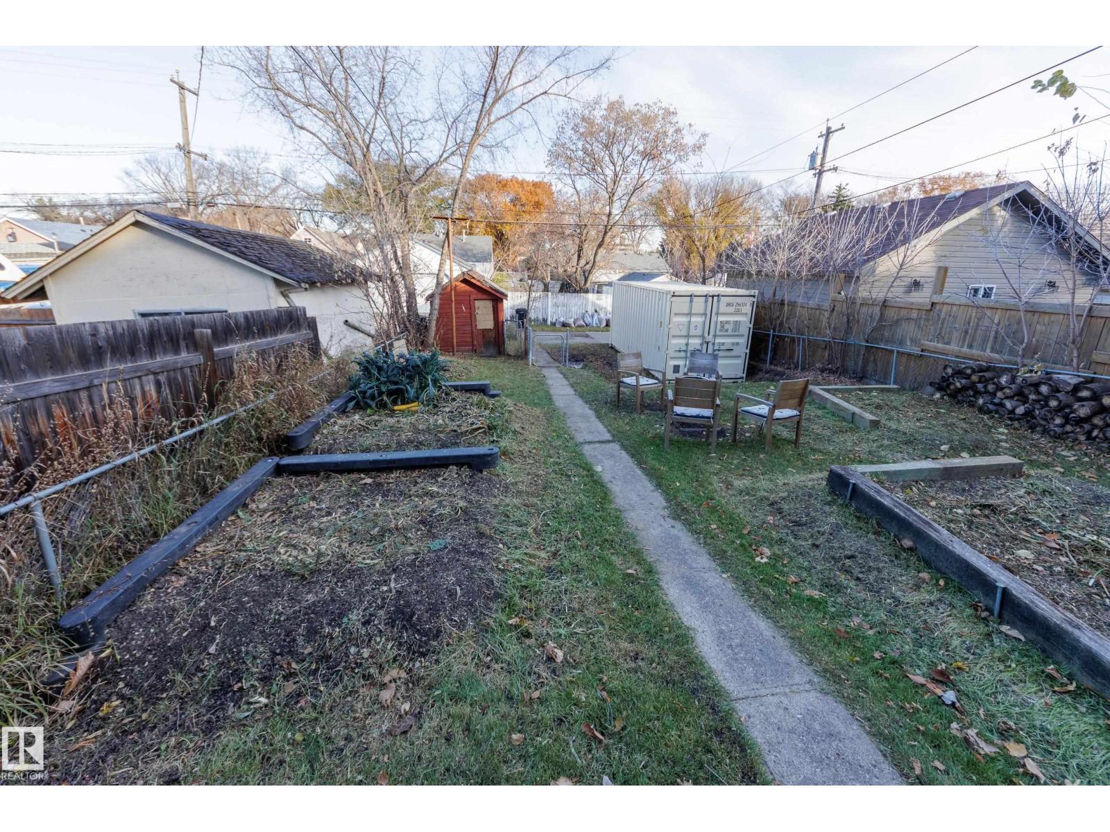 11933 63 Street NW, photo 23