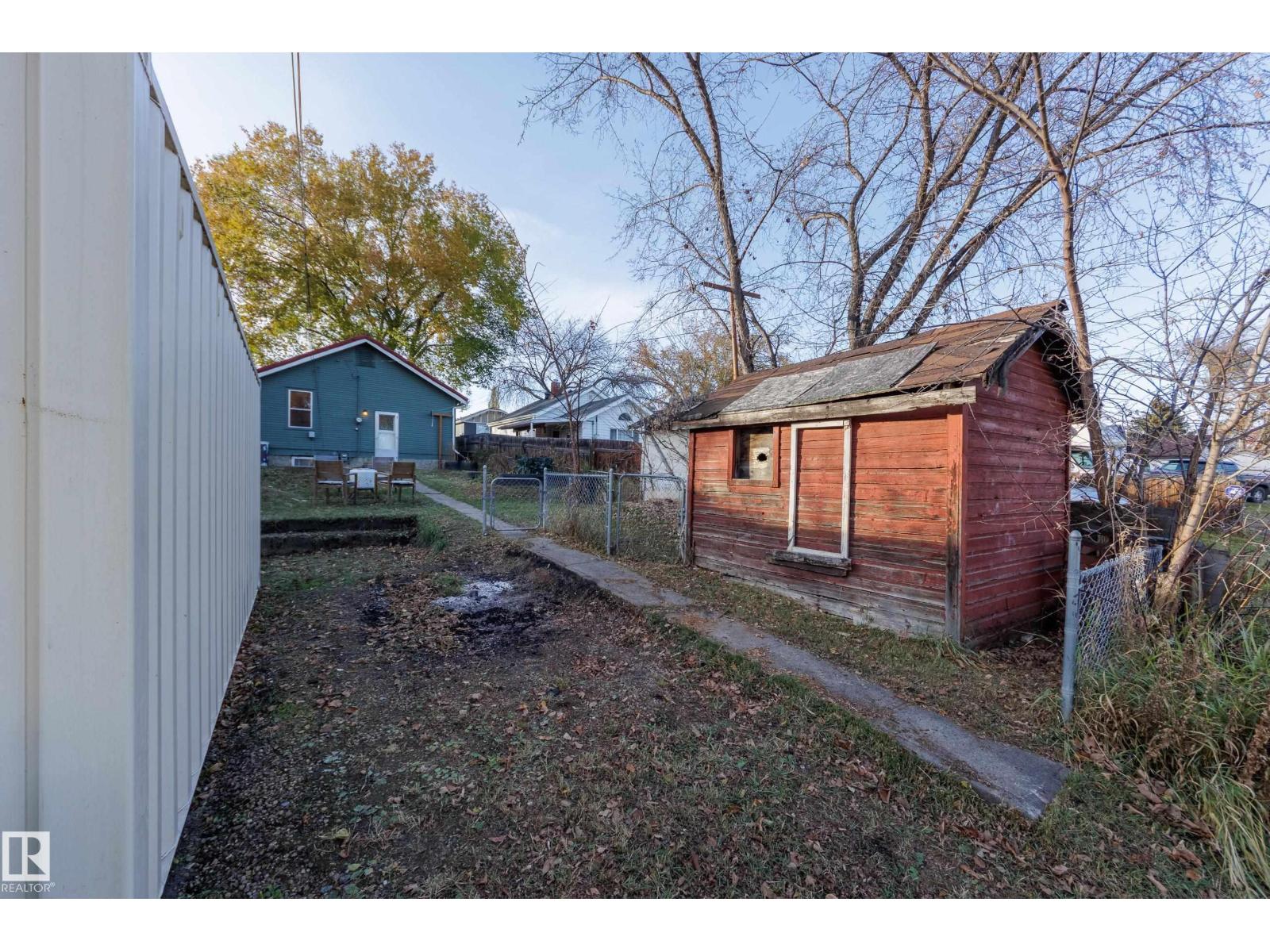 11933 63 Street NW, photo 26