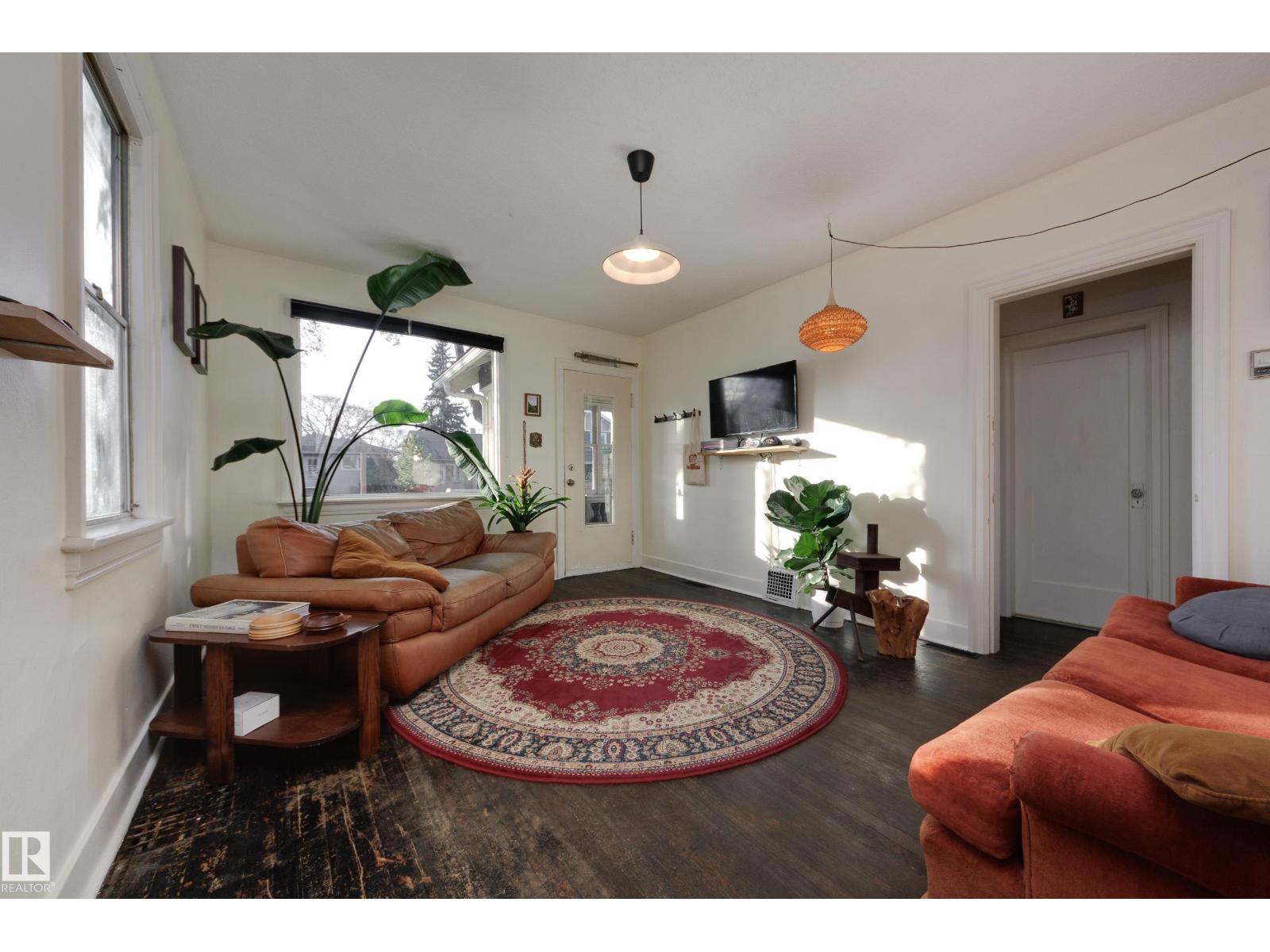 11933 63 Street NW, photo 8