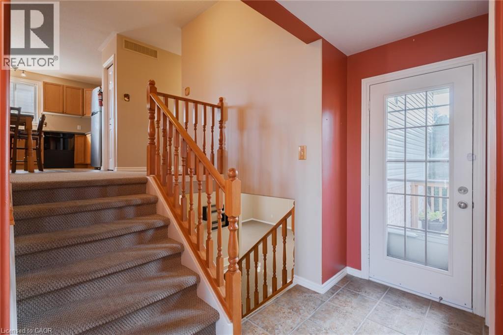 10 TAYLOR Road, St. George — photo 5