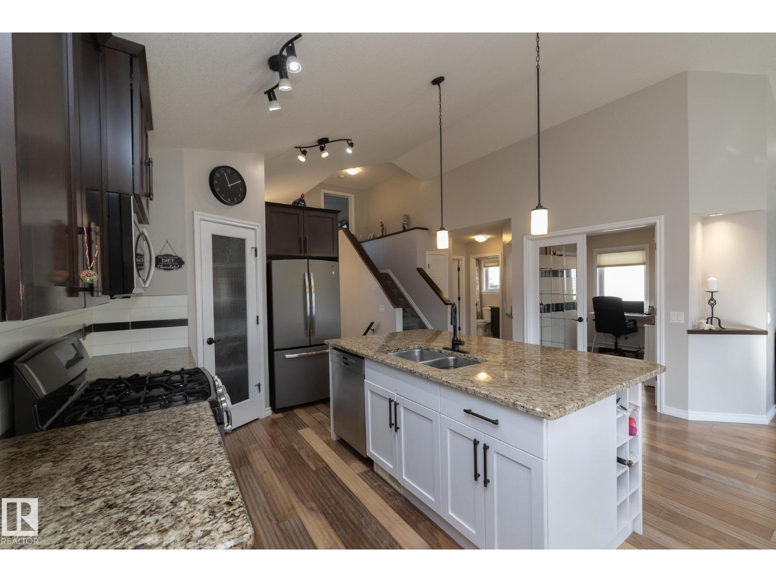 53 Sandalwood Place, photo 12