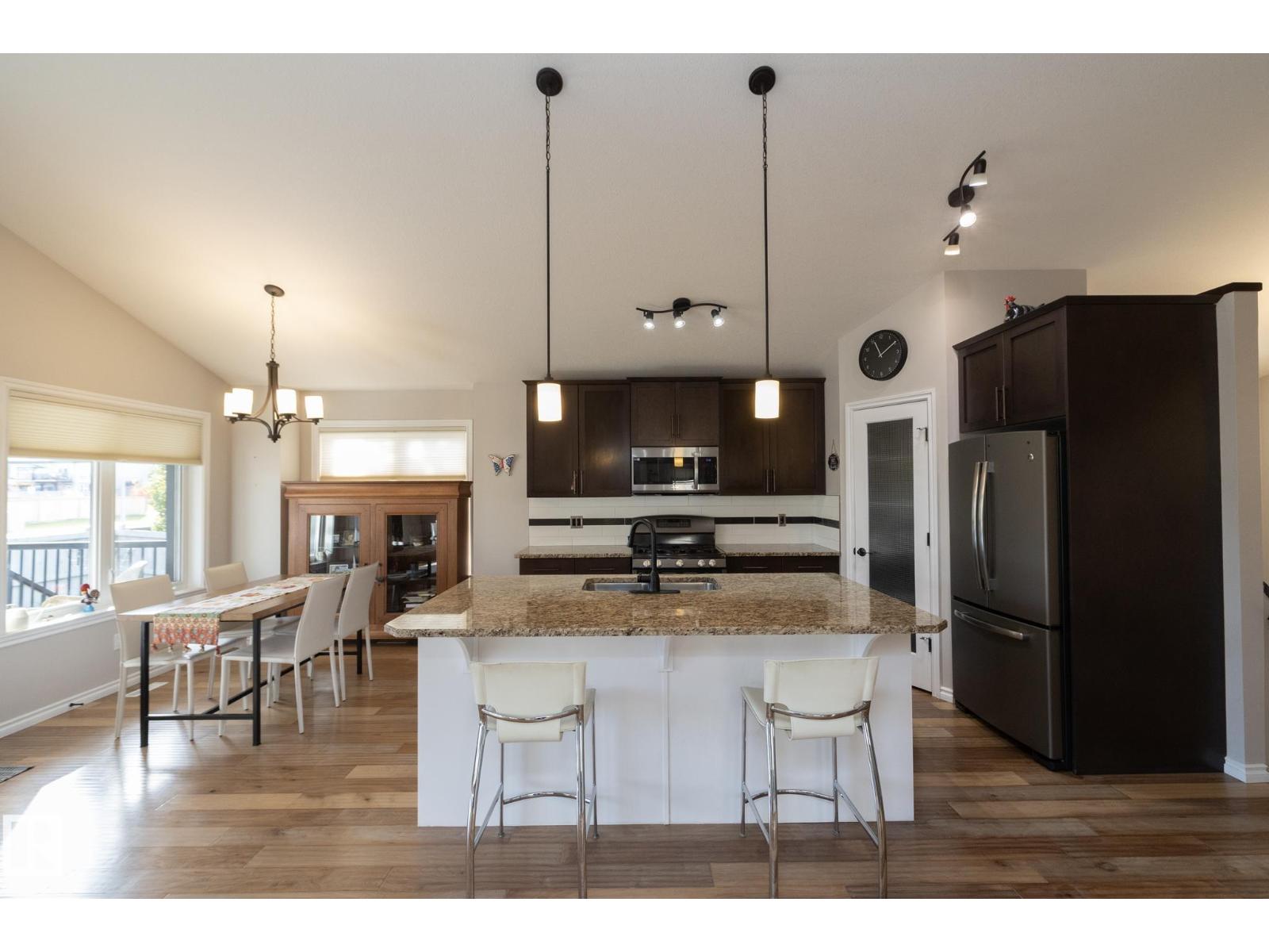 53 Sandalwood Place, photo 3