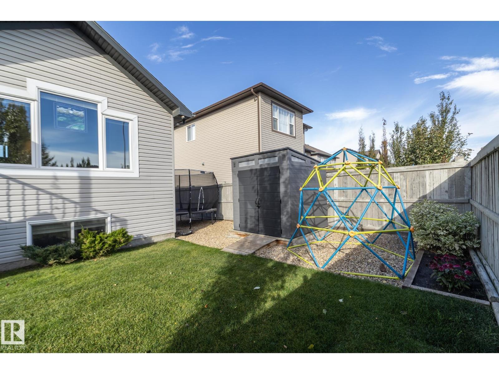 53 Sandalwood Place, photo 64