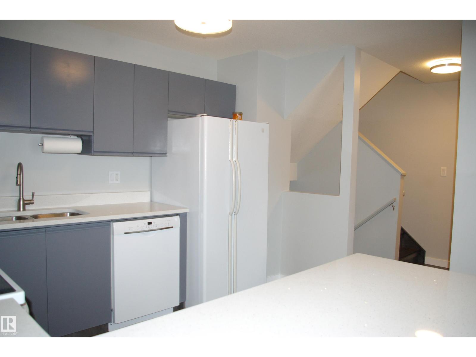 Property photograph 13 for MLS E4514592