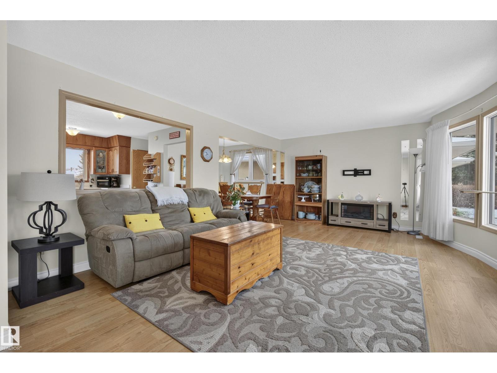 19 Belleville Avenue, photo 12