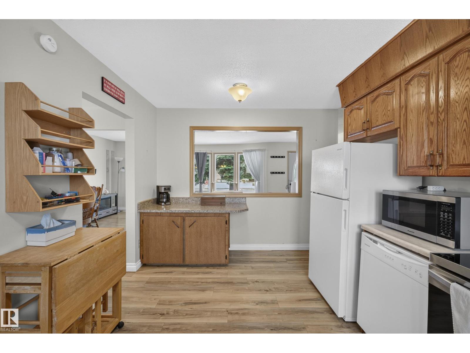 19 Belleville Avenue, photo 19