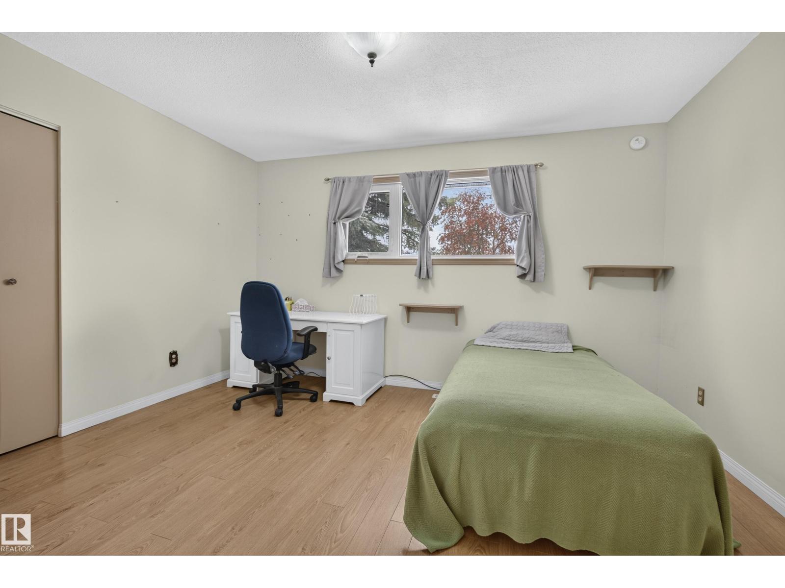 19 Belleville Avenue, photo 22