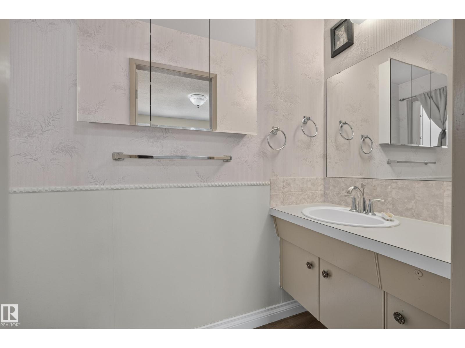 19 Belleville Avenue, photo 24